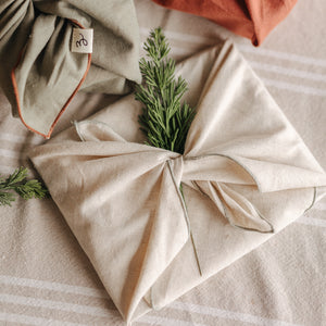 Emballage-cadeau en tissu réutilisable
